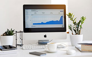 开云网站-新季转会市场火热，各队补强阵容，2021夏季转会市场最新动态