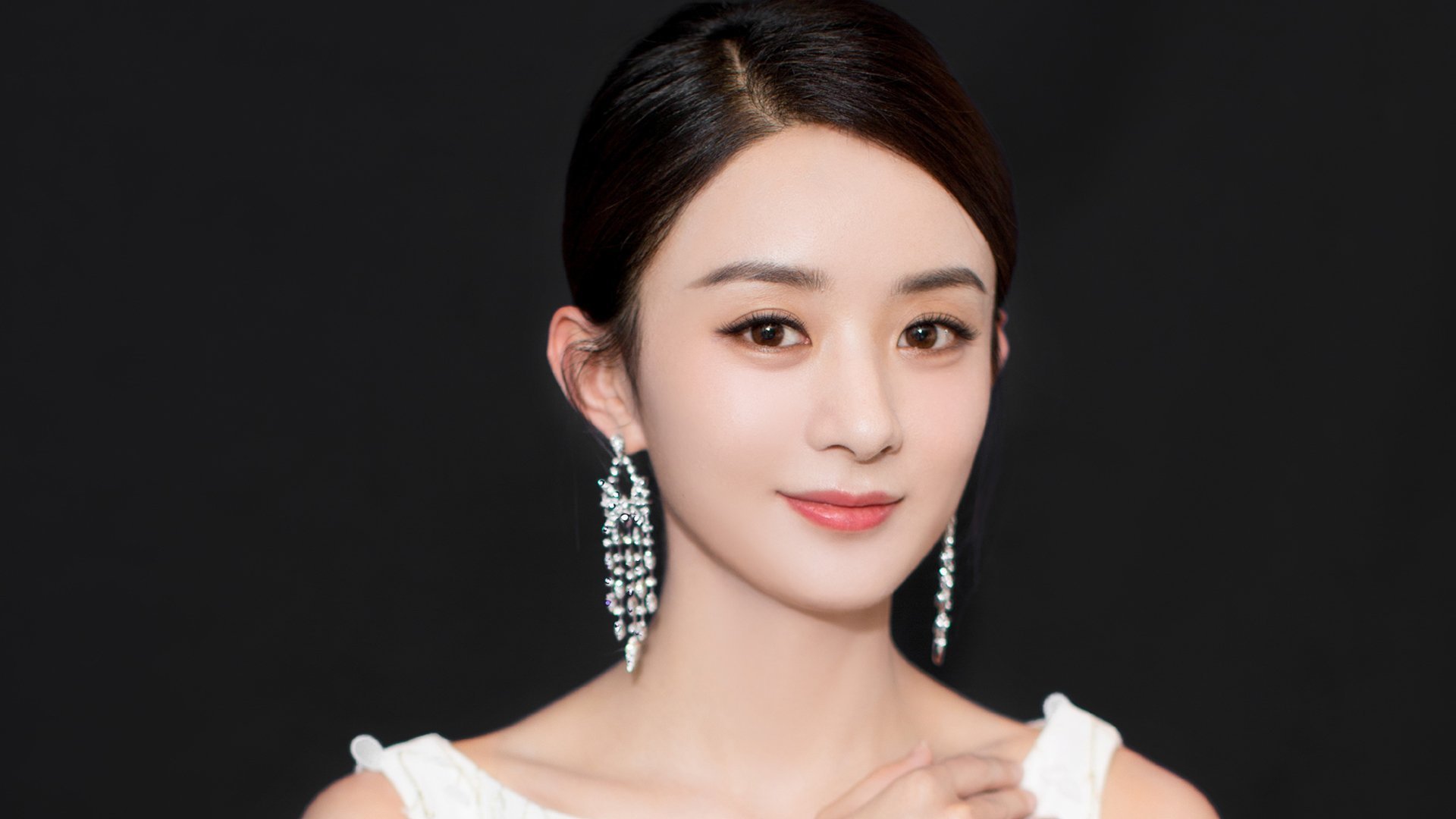 开云·体育全站登录地址-欧国联赛球员状态神勇，助力球队取胜，欧国联球队名单